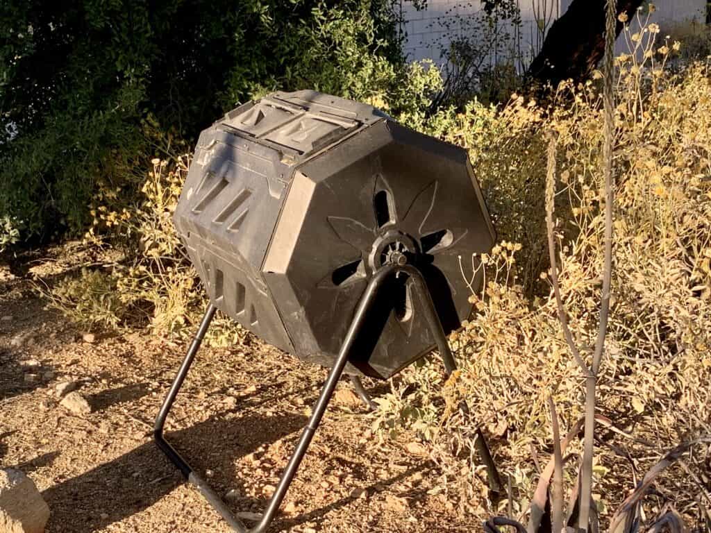 composter with two chambers